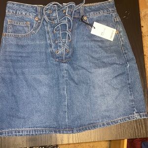New never worn skirt from Forever 21